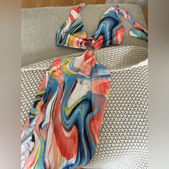 Multi coloured cut out dress worn once! Size S - Picture 3 of 3